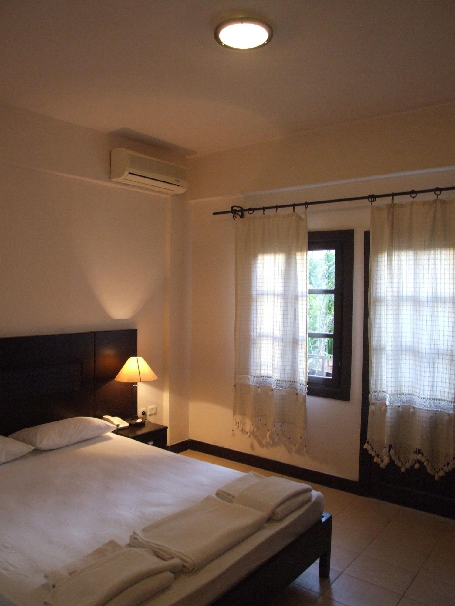 Safir Hotel Bitez Exterior photo