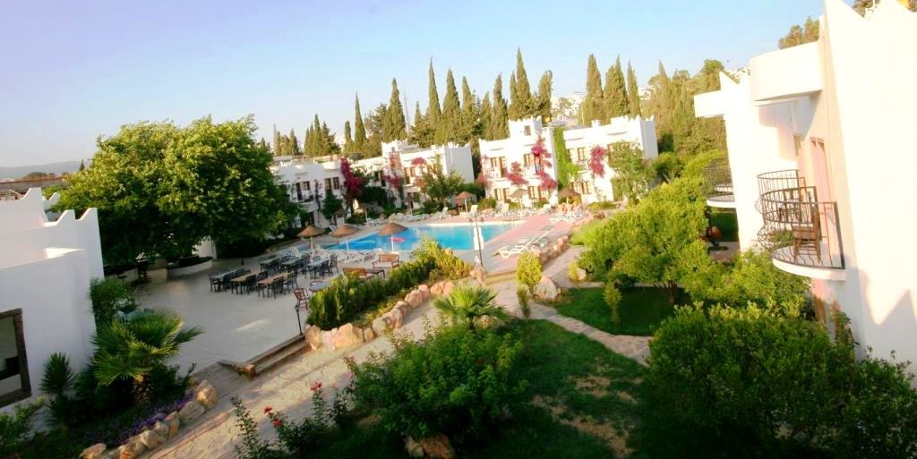 Safir Hotel Bitez Exterior photo