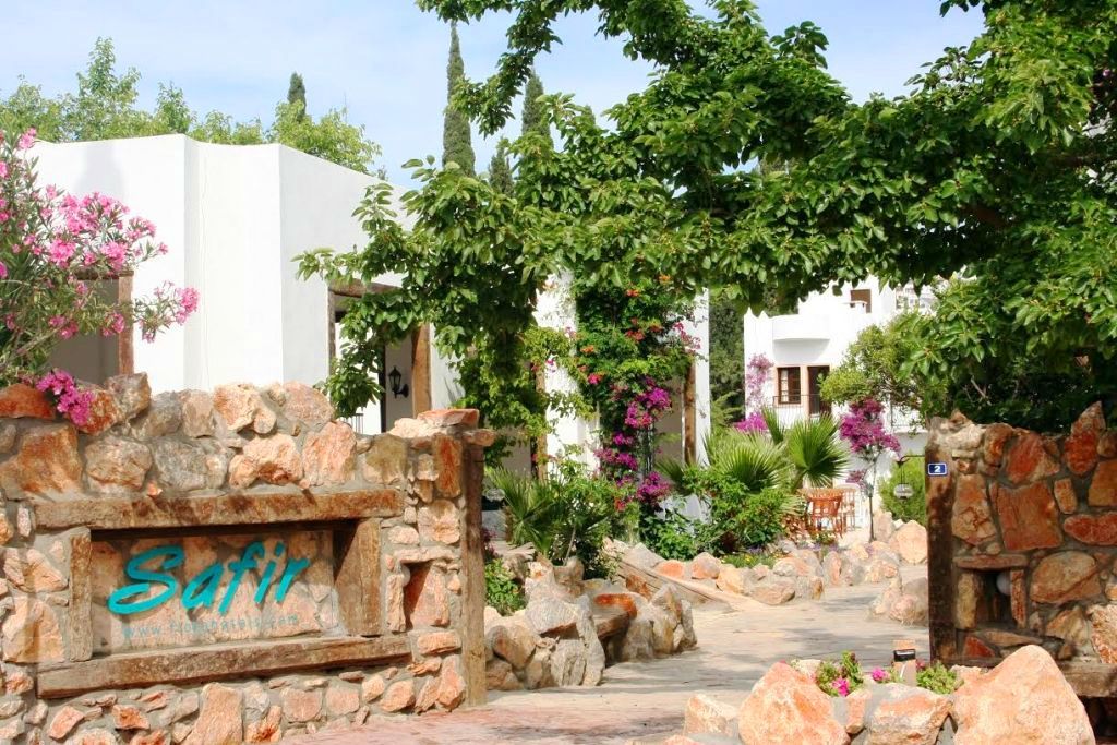 Safir Hotel Bitez Exterior photo