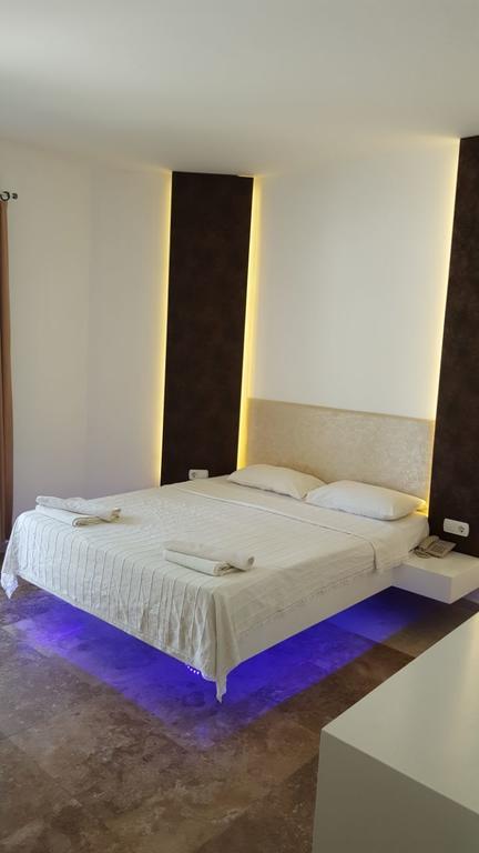 Safir Hotel Bitez Exterior photo