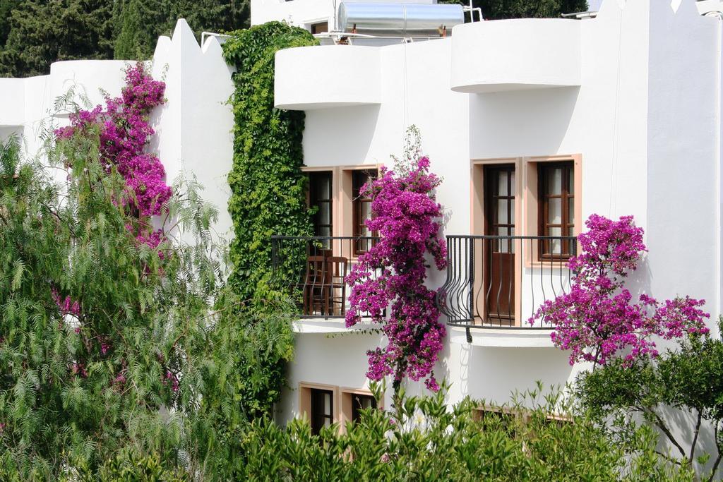 Safir Hotel Bitez Exterior photo