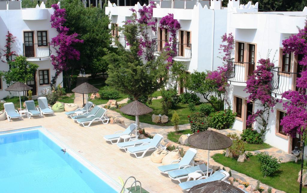 Safir Hotel Bitez Exterior photo